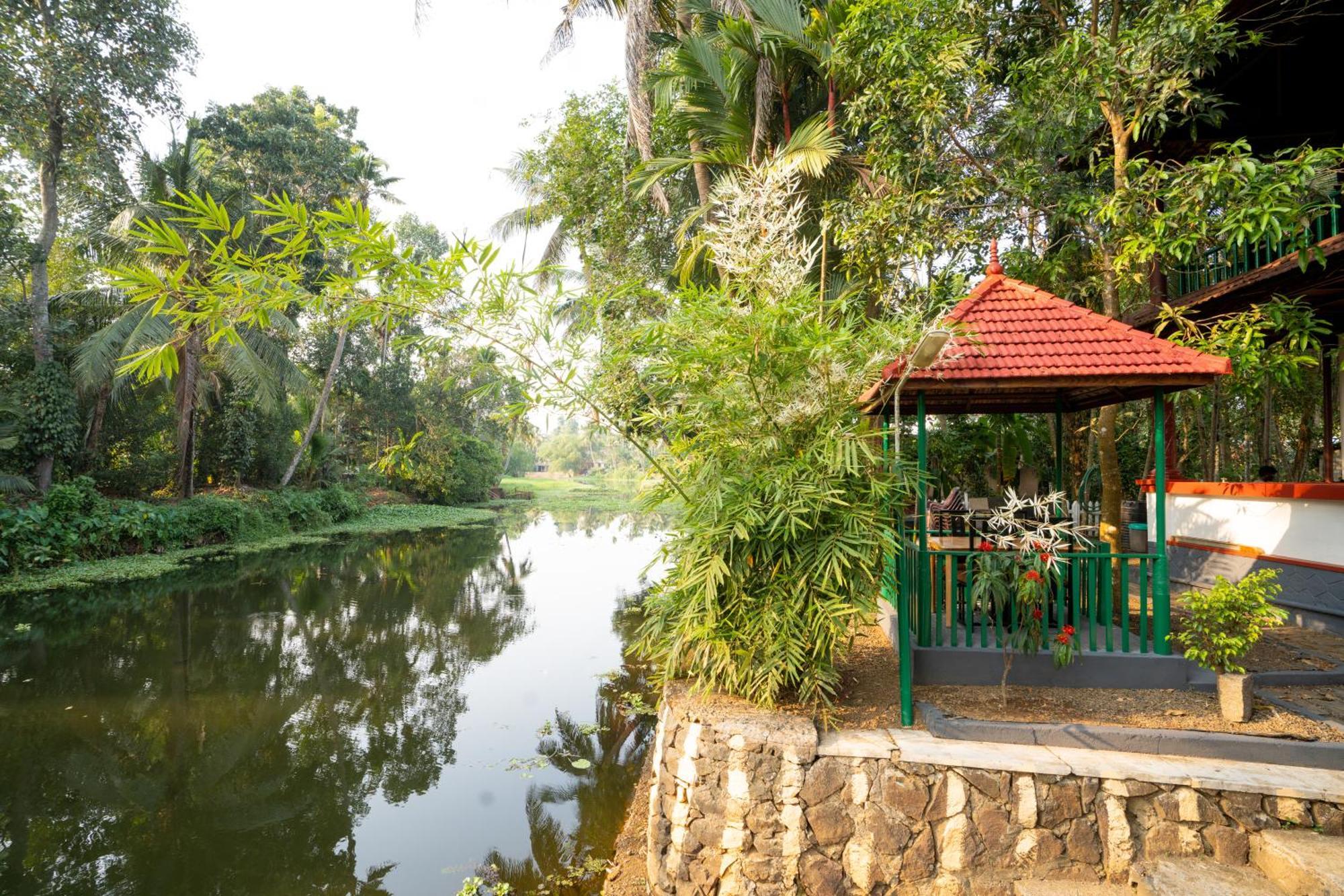 Garggi Backwater Retreat Kottayam Exterior foto